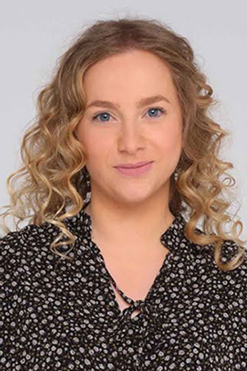 Nefeli Economou as Anna Armaousi