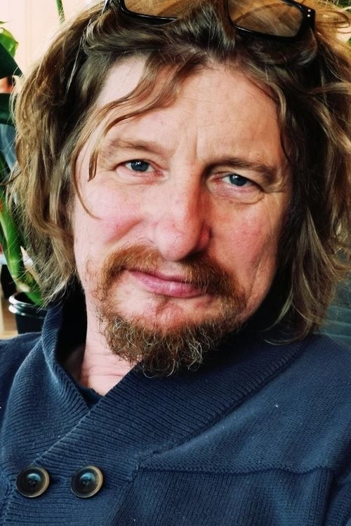 Alain Bellot as Husband of Loïc's father