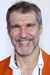 Nicola Siri as Dom Caroglio/Roberto