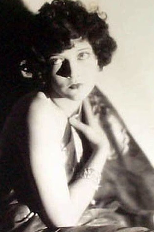Ivy Harris as Mamie