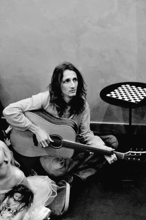 Mathias Durand as Guitar, voice and hydrophone