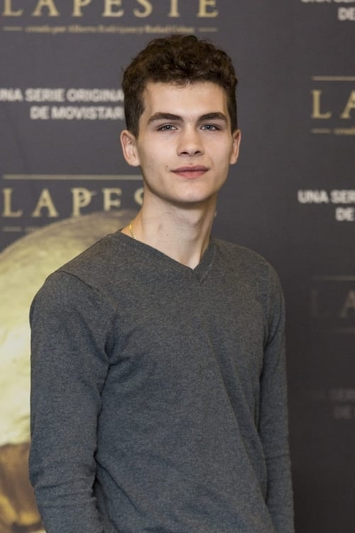 Sergio Castellanos as Rafael