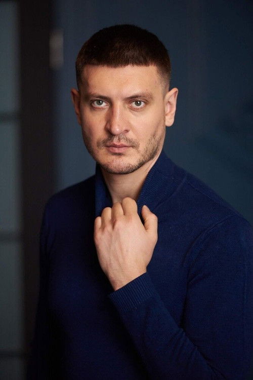 Sergey Zhuravlev as Maks