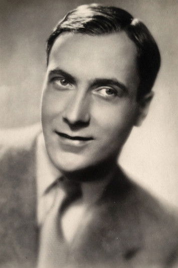 Daniel Lecourtois as 