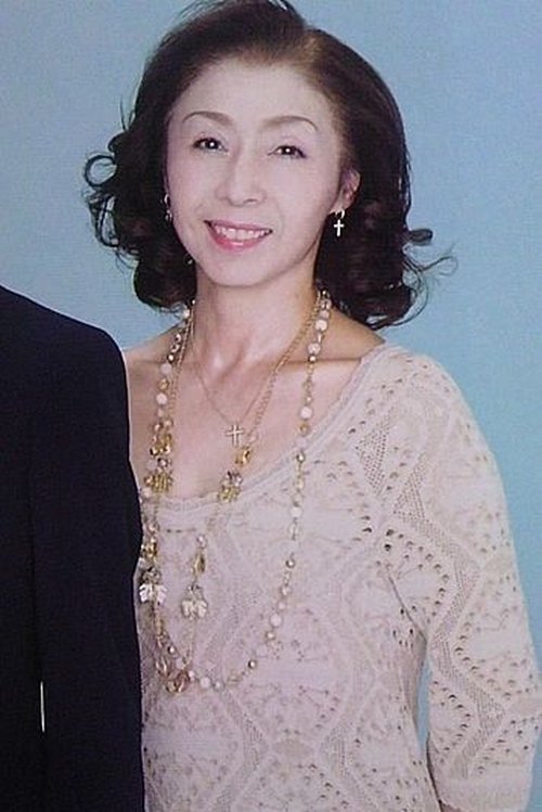 Masumi Rika as Carla