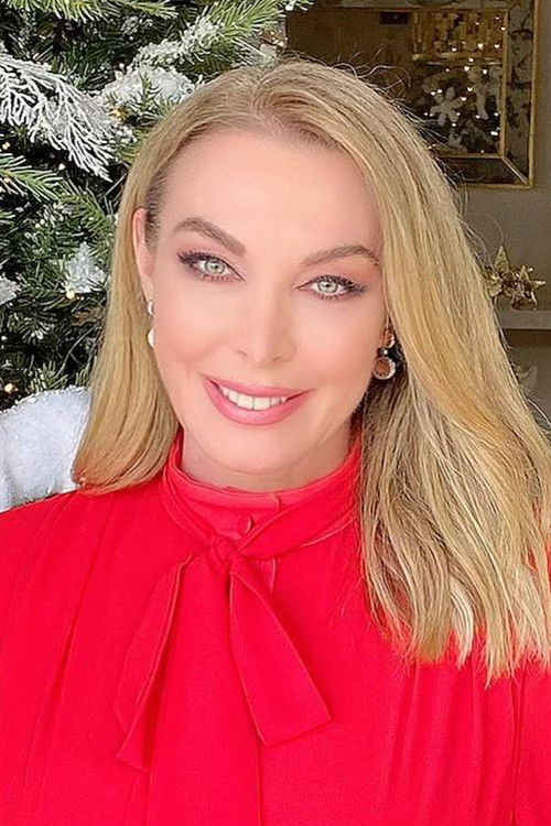 Tatiana Stefanidou as Φιλική Συμμετοχή