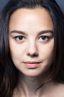 Su Olgaç as Zeynep Soysal