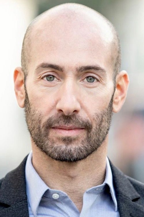 Patrick Mollo as Le chef d'orchestre