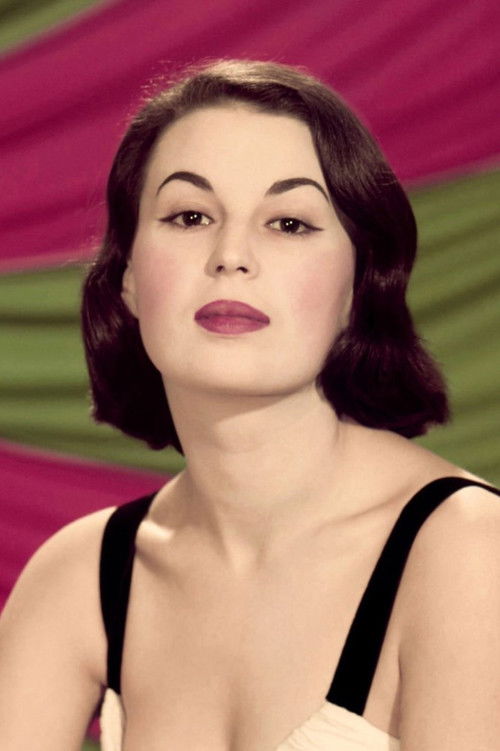 Silvana Mangano as Ballerina alla festa di capodanno (uncredited)