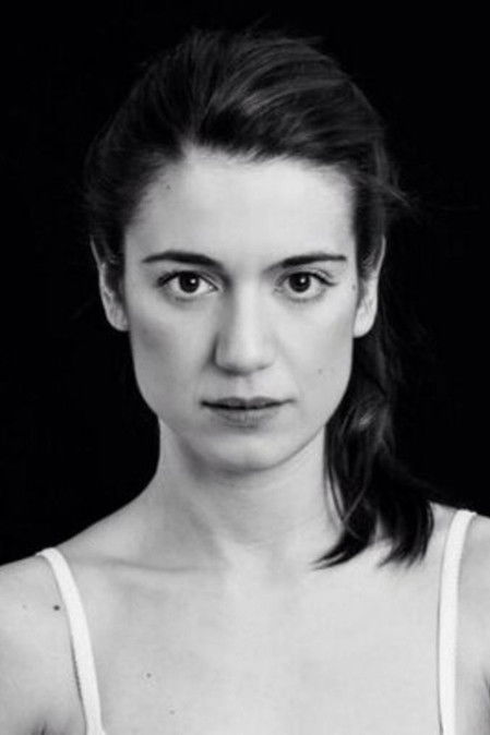 Alba Pujol as Mariona