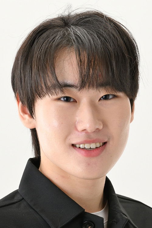 Jo Bin as Lang as an Adolescent (voice)