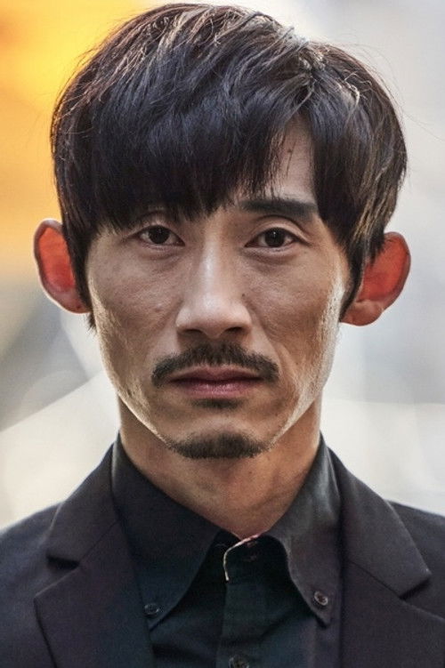 Min Tae-yul as Team leader