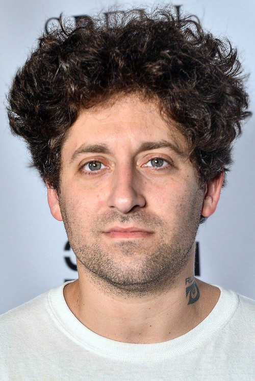 Joe Trohman as Self