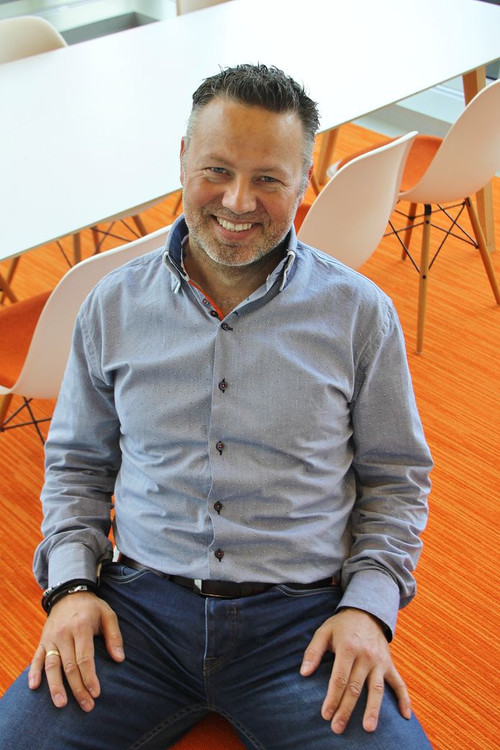 Joost Buitenweg as Lex Pijnakker