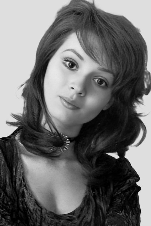 Patricia Nigel as Reportera gráfica