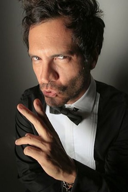 Auro Sónico as Miguel