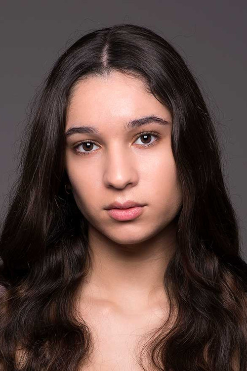 Effie Demetriou as Jeune Zarmina