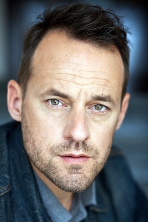 Vincent Furic as Contrôleur métro