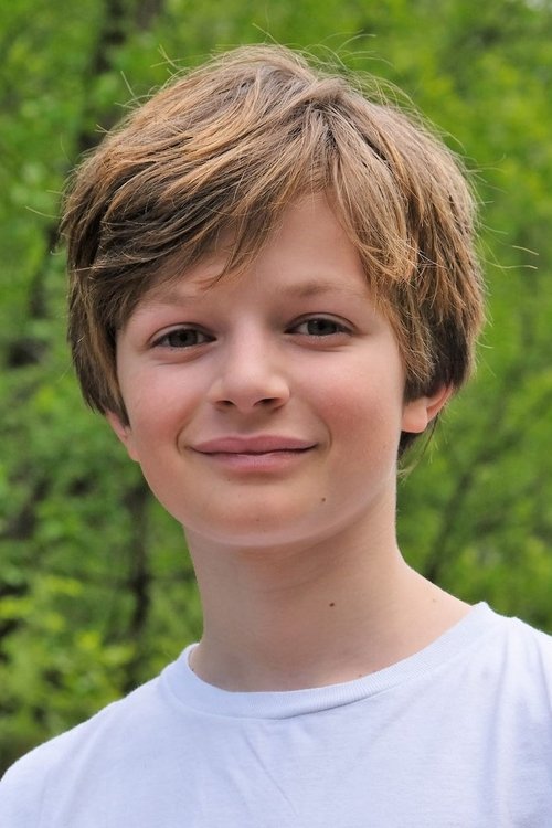 Jeremy Miliker as Paul