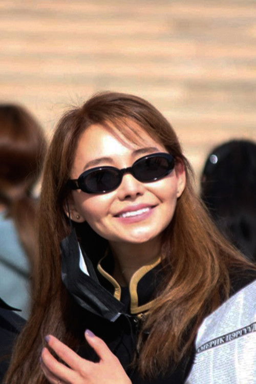 Munkhgerel Oyunchimeg as Misheel