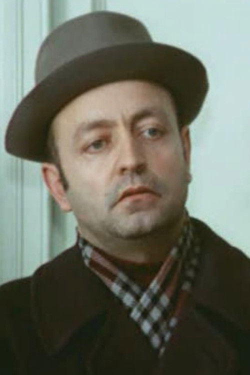 Piergiorgio Plebani as Bronzini