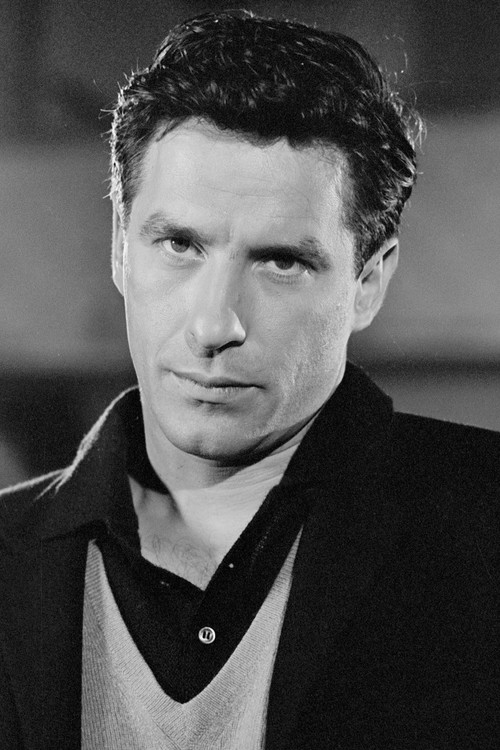 John Cassavetes as Ben Childress