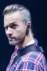 Jerry Horton as Self