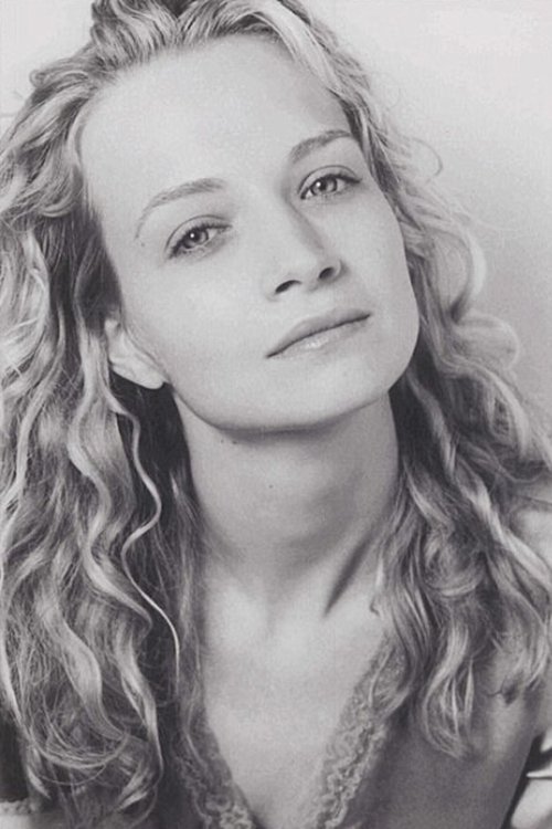 Bess Wohl as Agnes Tobin