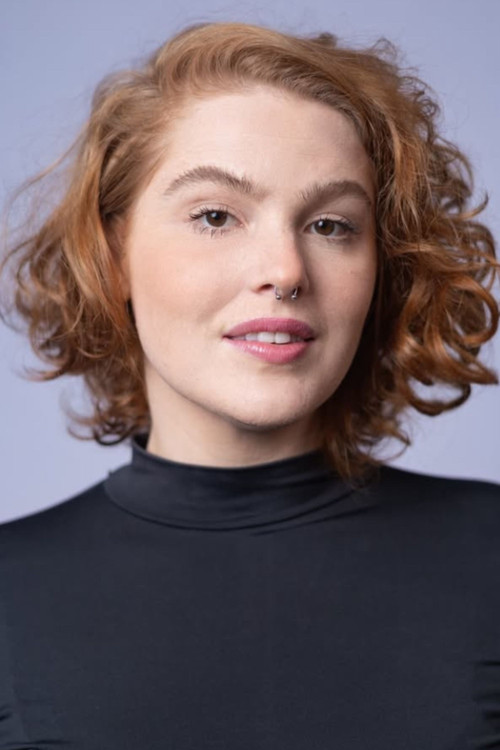 Camila Johann as Sarah