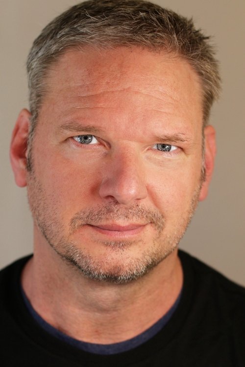 Tom Kiesche as Exterminator