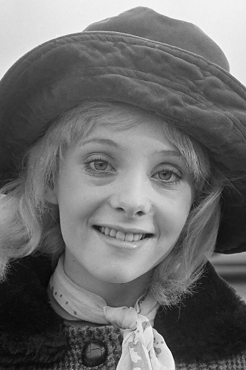 Geneviève Waïte as Joanna Sorrin