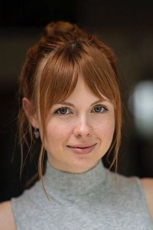 Galadriel Stineman as Sarah