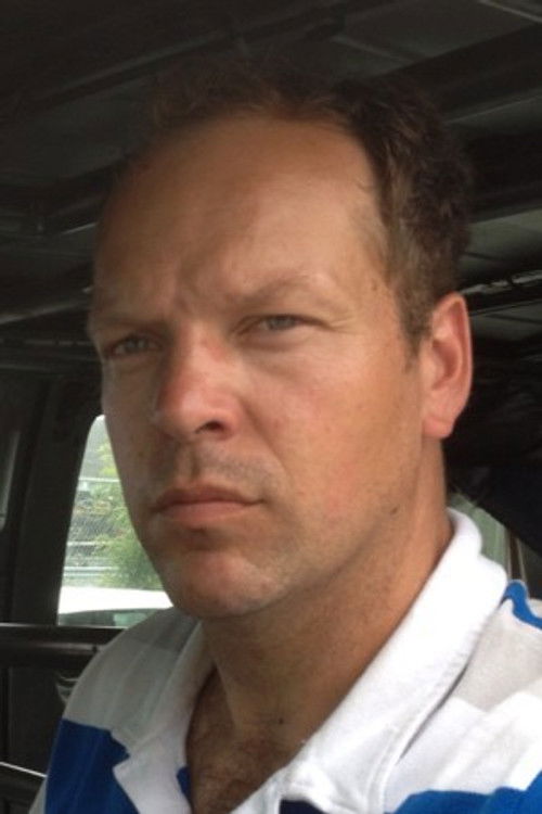 Bas Reitsma as Warehouse Security Guard