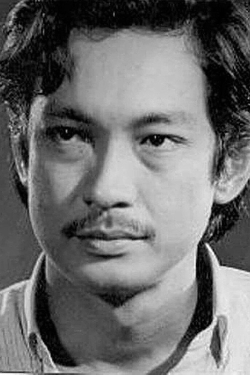 Nguyễn Chánh Tín as ba Hoàng