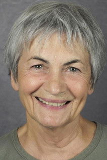 Claudine Regnier as Maman