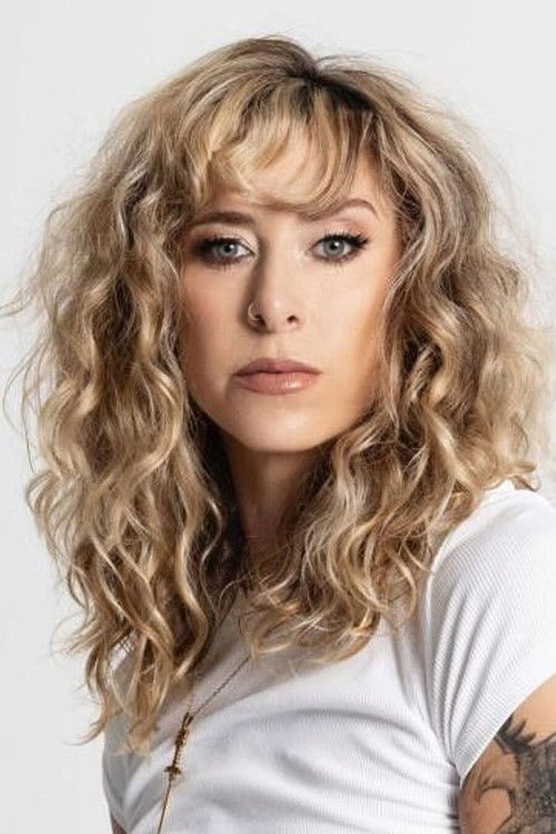 Laurien Decibel as Self - Jury