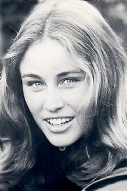 Lisa Reeves as Carla Wright