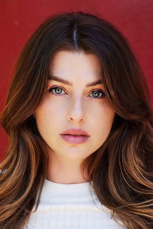 Julia Valentine Larson as Julia