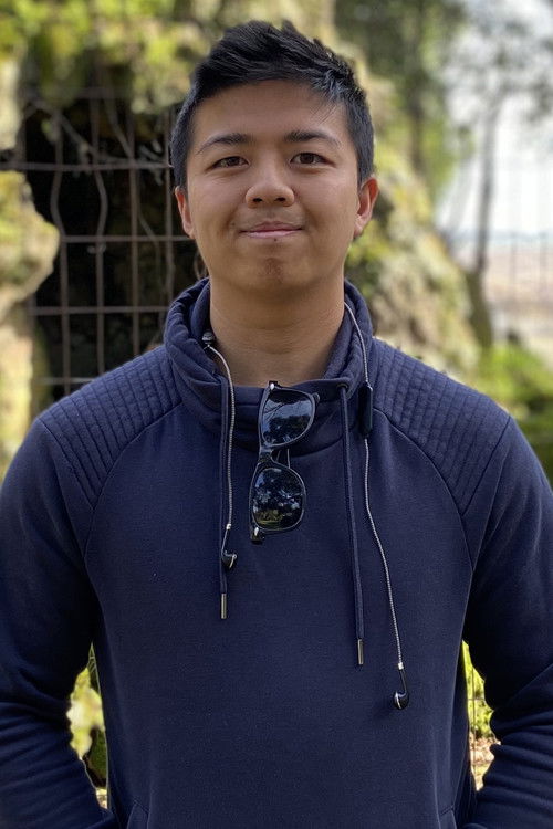 Walter Mack as Blue (voice)