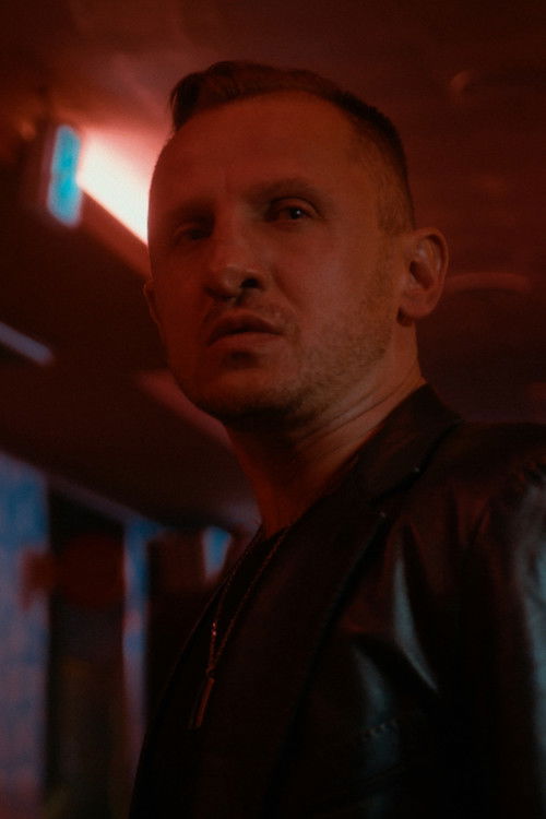 Anton Kolchemanov as Alexi