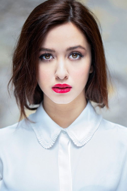 Giulia Todaro as Salina