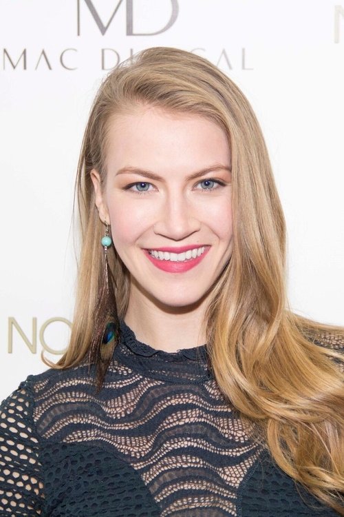 Miranda Kathleen as Lana