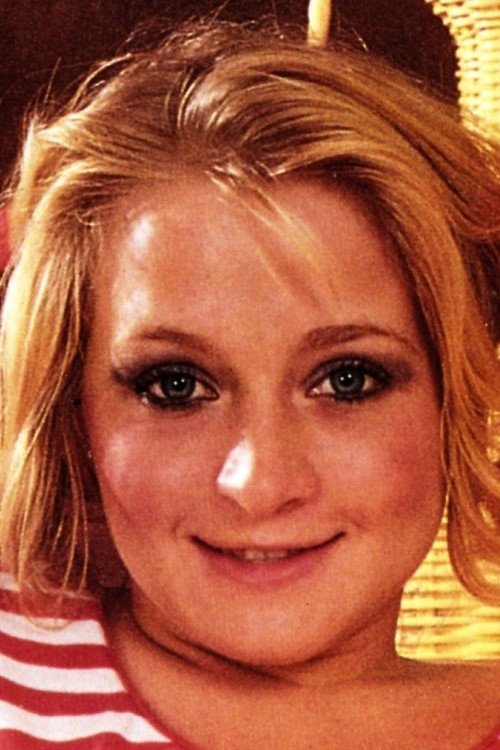 Rikki Blake as Jennifer