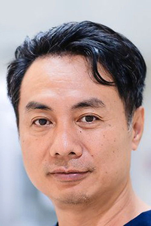 Theerachai Naewpuwanon as คุณพ่อ