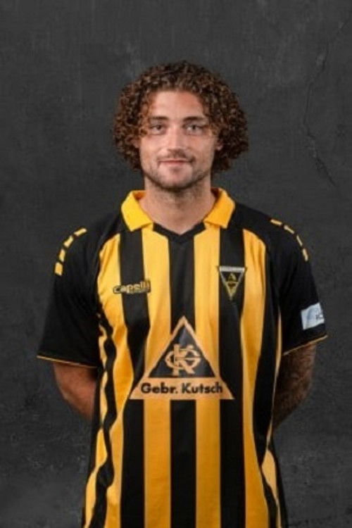 Jan-Luca Rumpf as Jan-Luca Rumpf