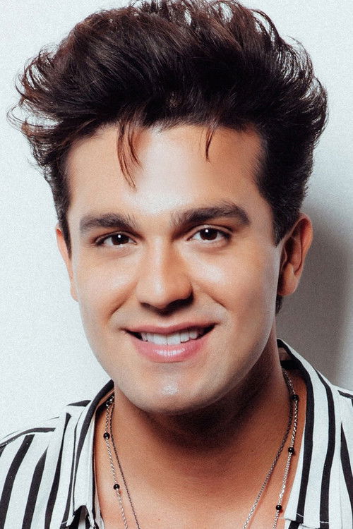 Luan Santana as Himself