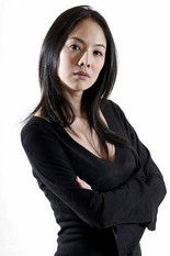 Debby Yang as Pao-li's mom