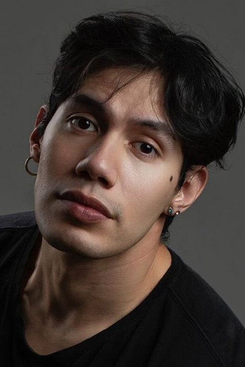 Jonathan Santandrea as Andrés