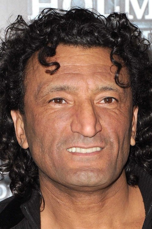 Affif Ben Badra as Leader of the gypsies