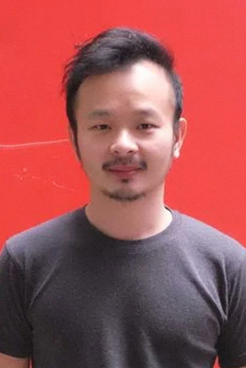 Liew Seng Tat as Furniture Remover